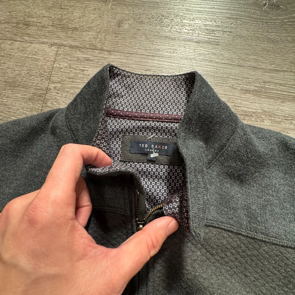 Chaqueta Ted Baker Para Hombres 4 Gris Mezcla de Lana Polar Cremallera Completa Bombardero Preppy Mínimo Foto 4 de 4