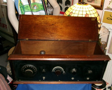 Antique Atwater Kent (?) Wooden Tube Radio For Parts Or Restoration