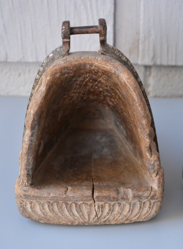 Antique 19th c. Chilean Huaso Horse Estribos Stirrups - Carved Wood Silver Inlay - Picture 9 of 12