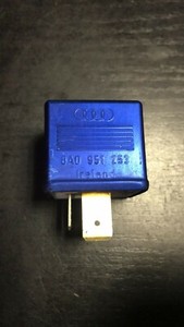 Audi A4, S4 (B5-8D) 1997 Sonstige Relais 8A0951253