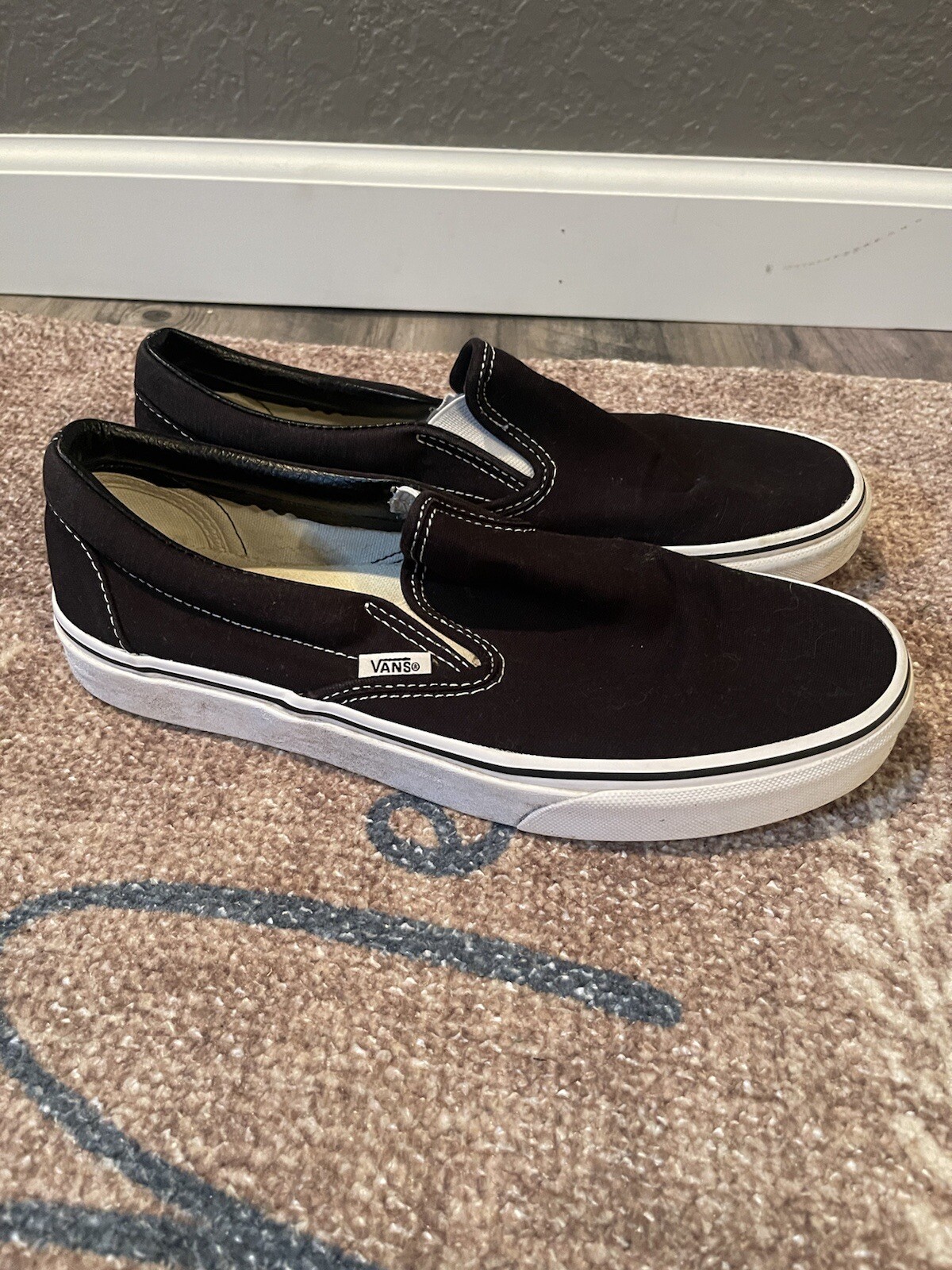 Vans black loafers size 8 men 9.5 women slip-on shoes-image