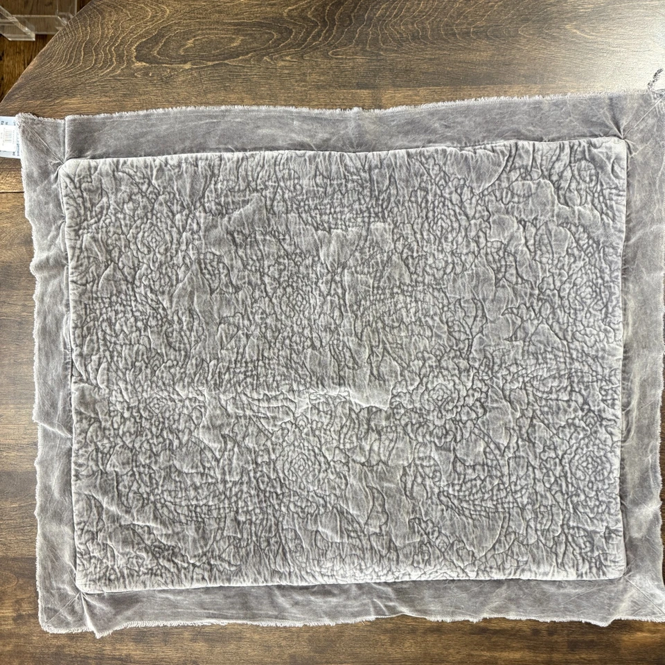 JUEGO DE 2 ALMOHADAS DE PUNTO FLORAL DE TERCIOPELO GRANERO DE CERÁMICA, ESTÁNDAR ~ GRIS Foto 2 de 4