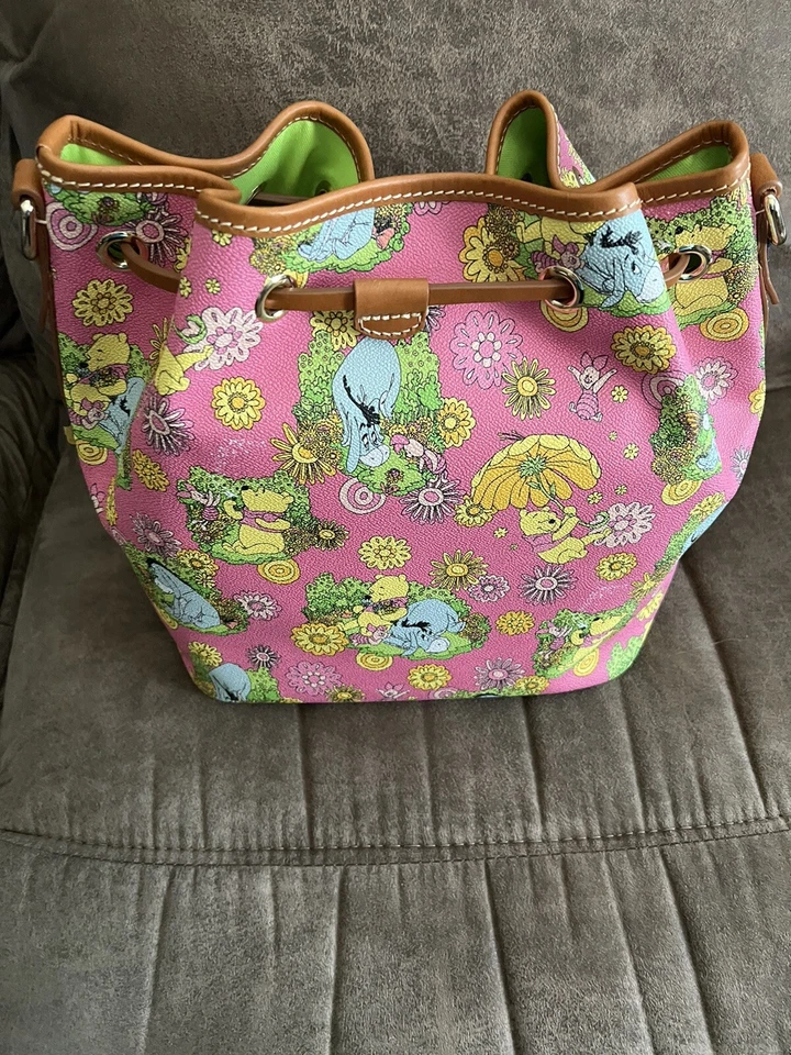 Bolso Cubo Disney Dooney And Bourke Winnie The Pooh ¡Nuevo Con Etiquetas! Foto 2 de 3
