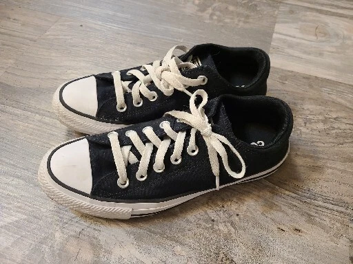 Converse Chuck Taylor All Star Black And White Low Top 8 eBay