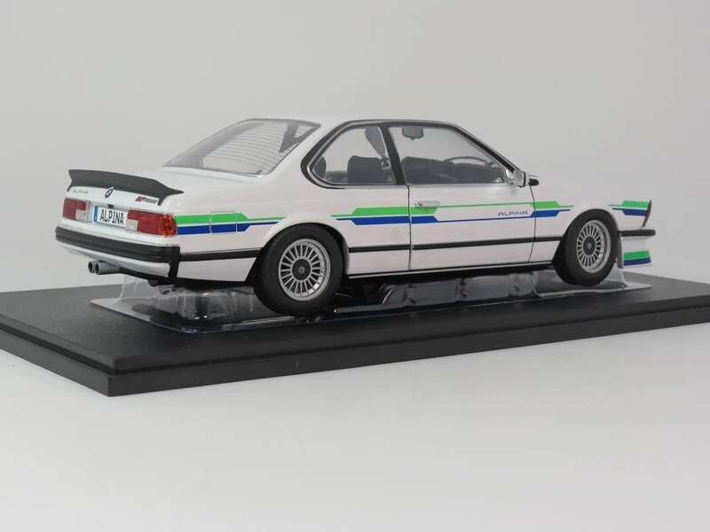 Solido BMW Alpina B7 Turbo E24 white 1984 1/18 S1810303 - Immagine 3 di 4