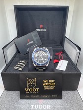 TUDOR Black Bay Men
