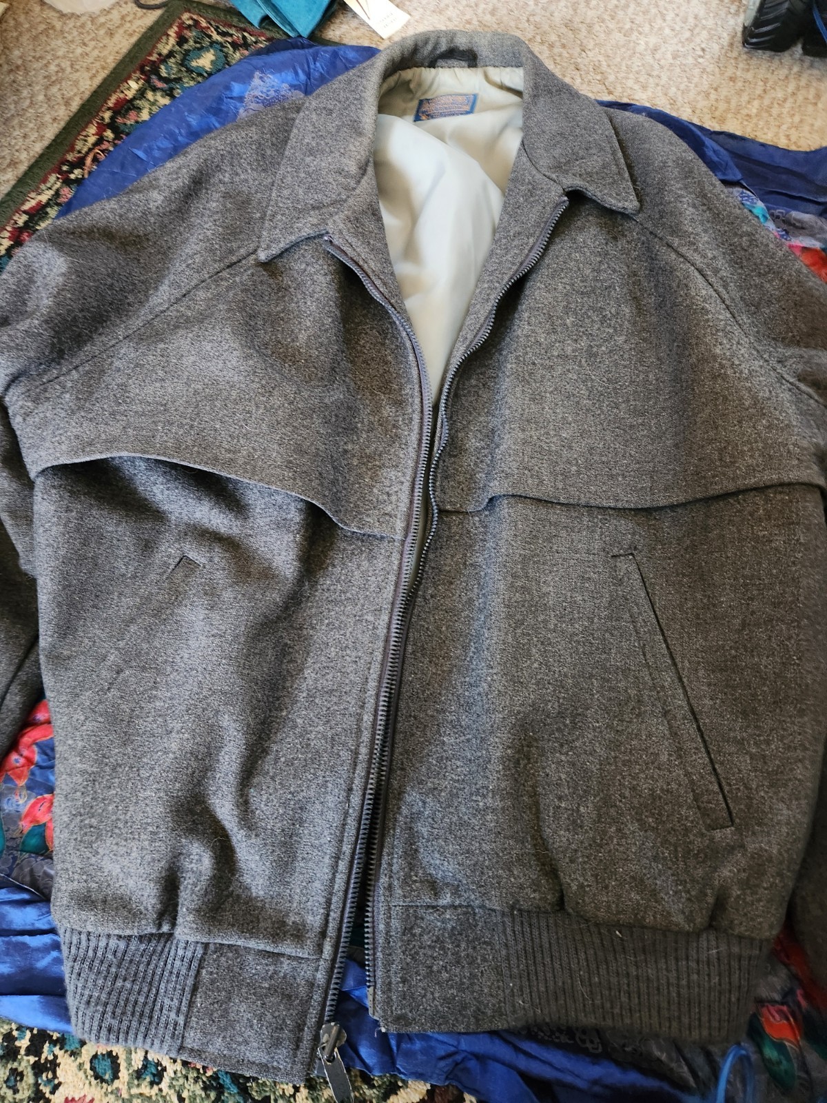 Gray PENDLETON Medium M Pure Virgin Wool PORTLAND… - image 2