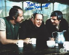 MIKE FARRELL SIGNED 'M*A*S*H' BJ HUNNICUTT 8x10 PHOTO 5 MASH TV BAS BECKETT COA