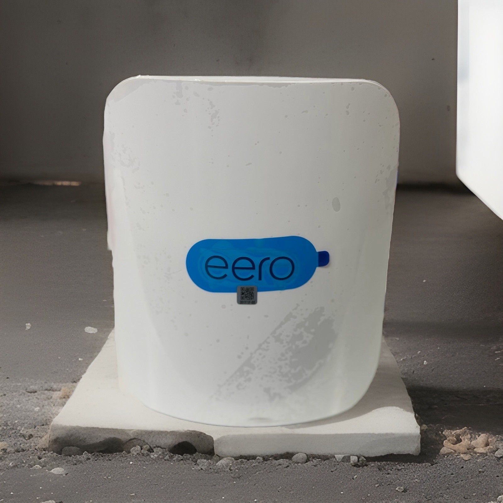 *Newest Updated Model*** Eero Pro 7 Wifi Router | 10Gbps Ports | Frontier