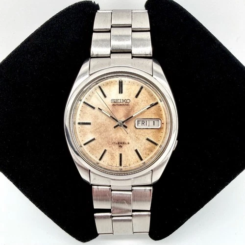 Vintage Seiko Automatic Day Date Watch – 7009-8210 – 17 Jewels