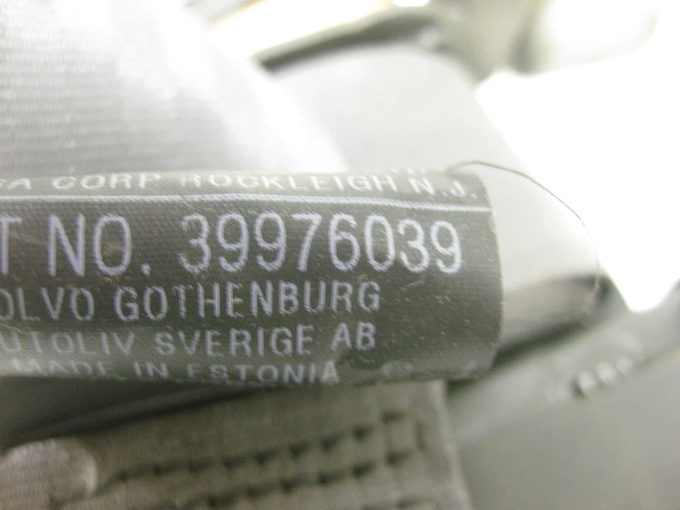 2003 沃尔沃 S60 安全带后中心 39976039 原始设备制造商 00 01 02 03 04 — 第 3/3 张图片