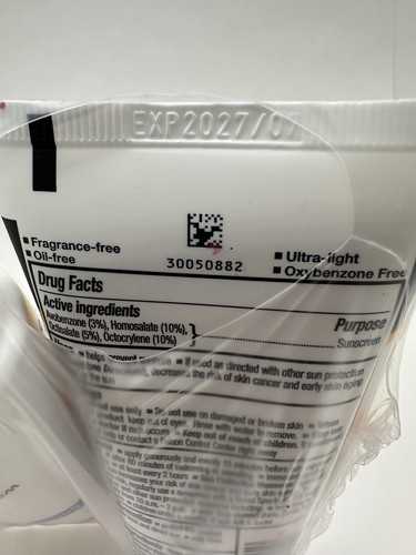 Neutrogena Clear Face Sunscreen Lotion SPF50 3oz (3 Pack) - Picture 3 of 4