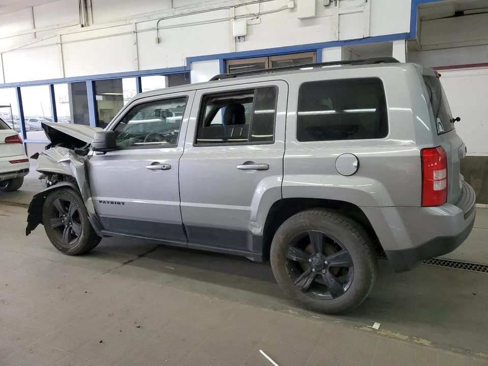 GUANTERA JEEP PATRIOT 2014 Foto 3 de 4