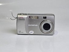 Olympus Camedia D-540 Zoom 3.2 MP Digital Camera