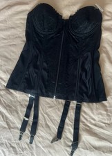 New Fredericks Of Hollywood Black Lace Bustier Corset Boned Garters Size 34B NWT