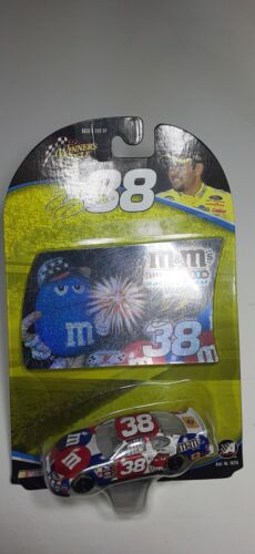 Winners Circle 1/64 Elliott Sadler 2004 M&M's 4th of July car