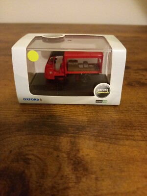OXFORD - W&E MILK FLOAT - SCOTTISH DAIRY FARMS CO LTD - 1:76 - 76WE009