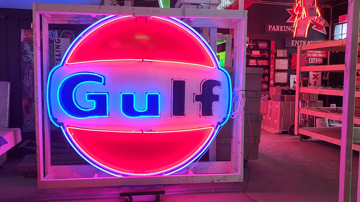 Original Gulf Porcelain Animated Neon Sign 72