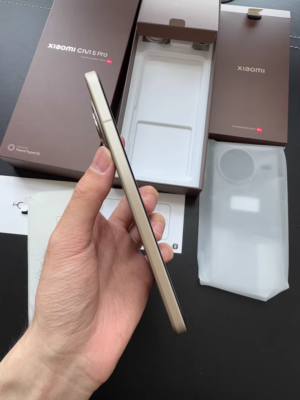ANDROID - 【中古美品】Xiaomi CIVI 5G Xiaomi Civi 5 Pro 5G Android 15 Snapdragon 8s Gen 4 6000mAh Google
