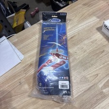 Estes 2222 Porta-Pad II Launch Pad and Electron Beam Launch Controller