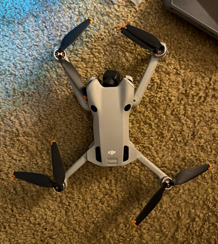 DJI Mini 3 Pro Camera Ready-to-Fly Drone Quadcopter w/ DJI RC Controller