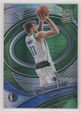 2020-21 Panini Spectra Spectracular Debut Asia Green Prizm Luka Doncic #155 hs9