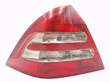 Feu arrière Mercedes 200