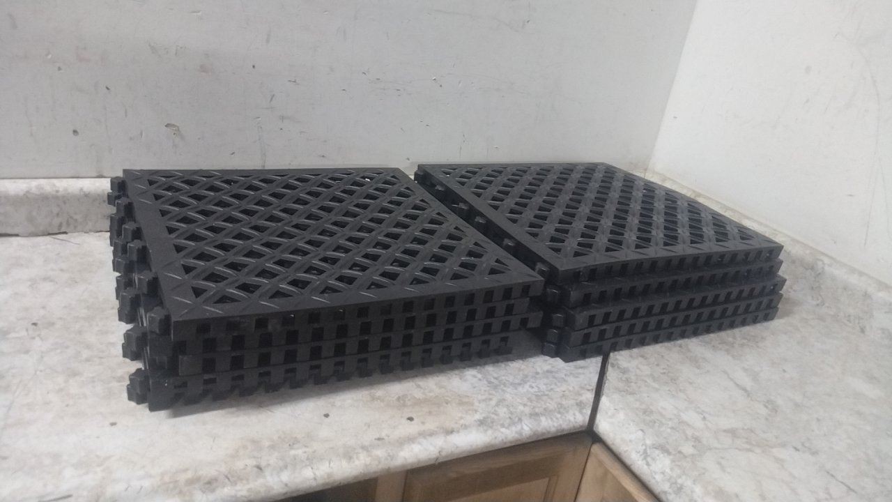 Ergo Advantage Safe-Flex A2B 10 Pk 18 x 18 In Interlocking Drainage Mat Tile