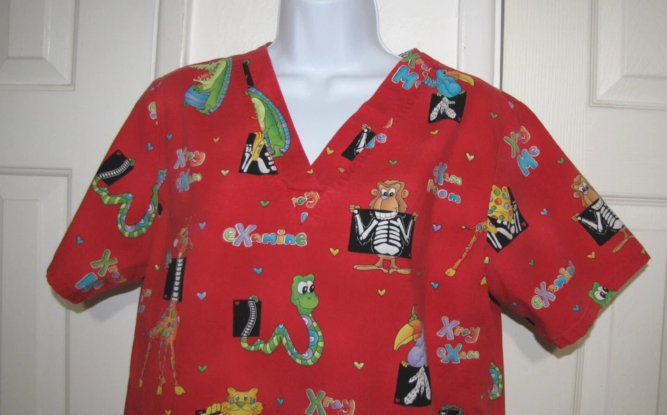 VTG Scrub Red Top Cherokee  Short Sleeve X-Ray Animal-Cartoon-Print Cotton WmS/M - Image 3 of 4