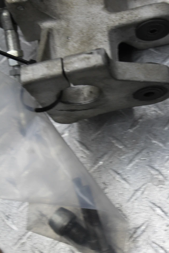 1997 BUELLCYCLONE M2 КРОНШТЕЙН КРЕПЛЕНИЯ ДВИГАТЕЛЯ ДВИГАТЕЛЯ - Изображение 3 из 4