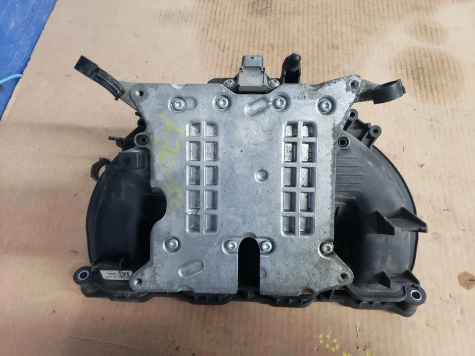 Colector de admisión BMW X3 13 14 2,0 L (28iX) Foto 2 de 3