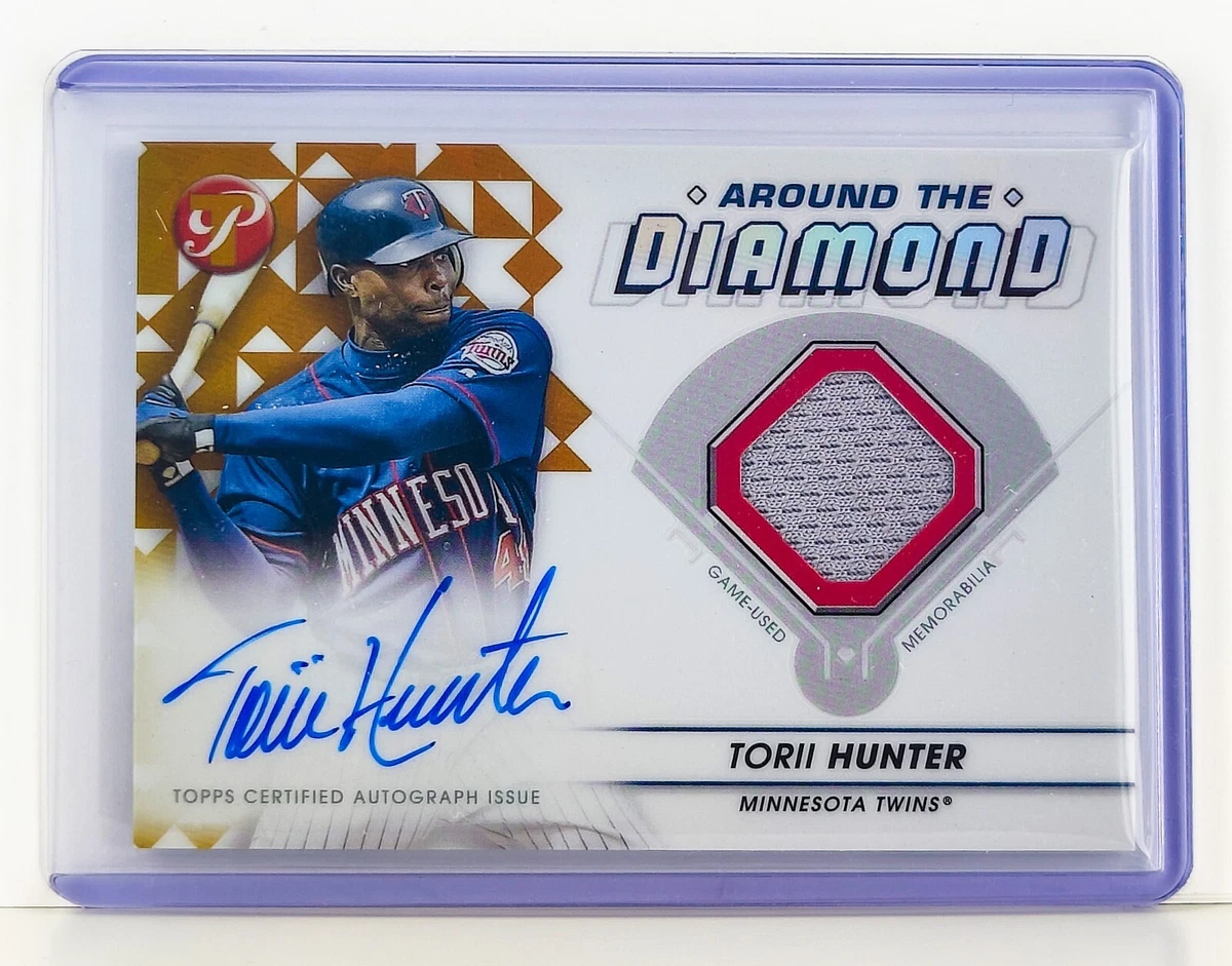 Topps Torii Hunter Autographed Baseball Sports Trading Cards 