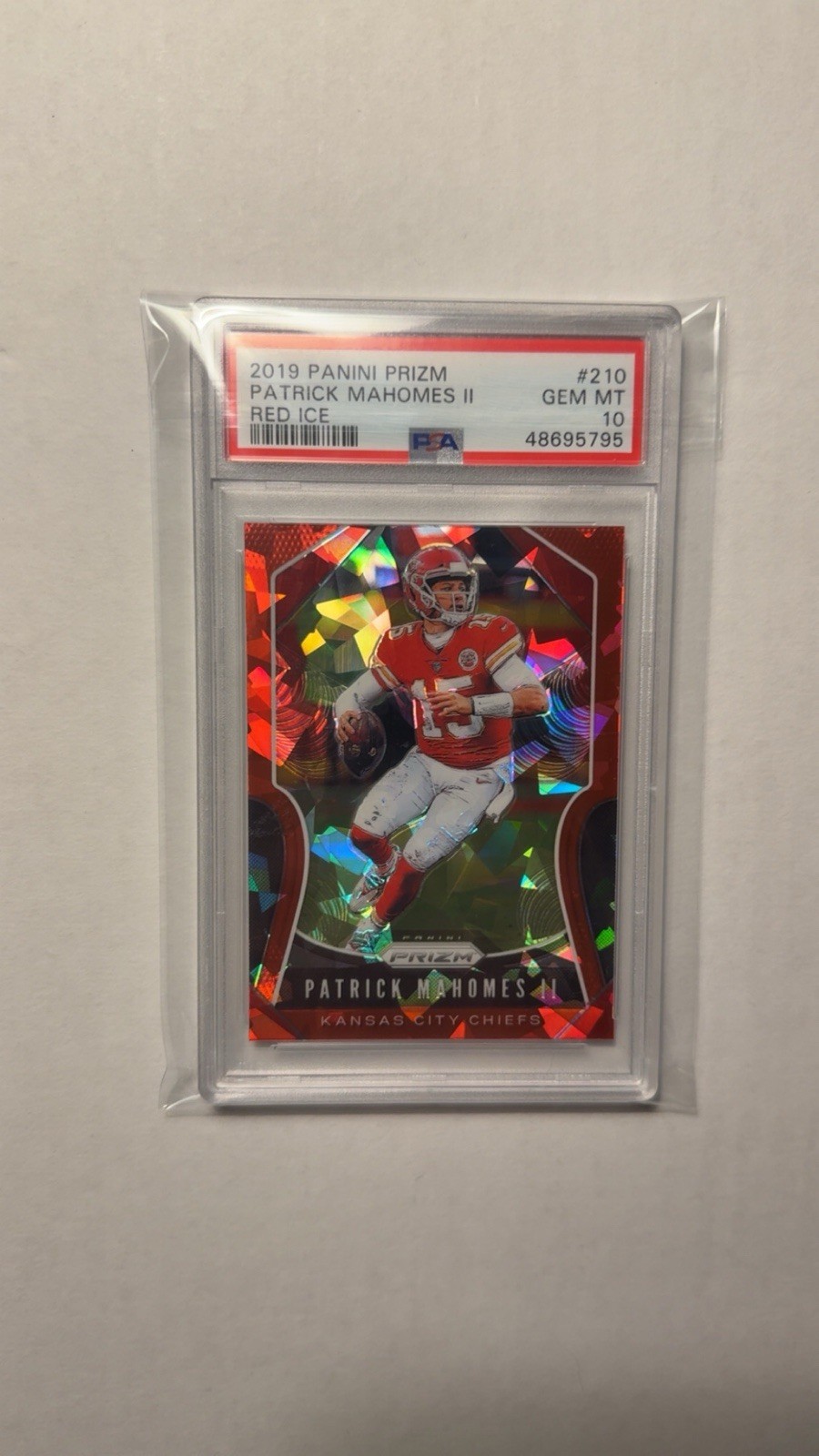 Panini 2019 Prizm Patrick Mahomes II #210 Red Ice Prizm PSA 10 Chiefs