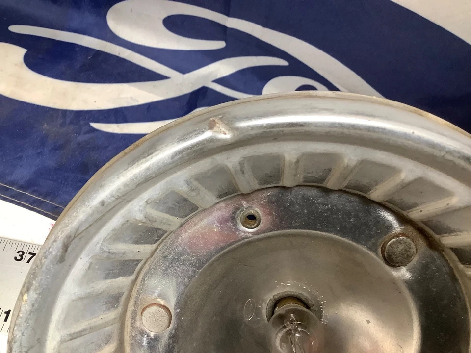 62 1962 福特 Falcon Ranchero Sedan Delivery Squire 尾灯桶外壳 — 第 3/3 张图片