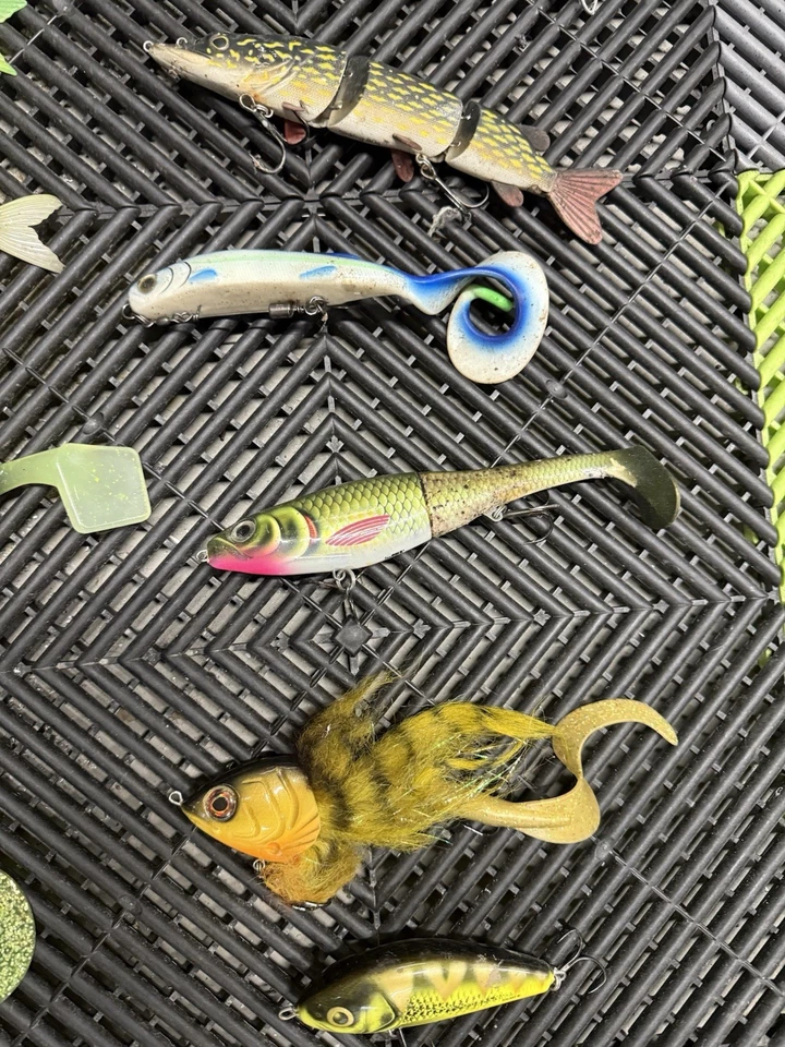 Pike Casting Lure Bundle Savage Gear, Strike Pro, Svartzonker, Westin, Guppie - Image 2 of 4