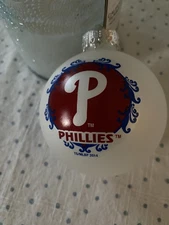 Philadelphia Phillies 2014 Red Logo Annual Topperscot Glass Ornament Deadstock