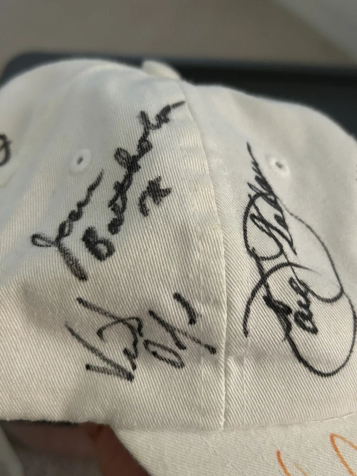 2001 LPGA inaugural Asahi Ryokuken International Championship hat with autograph - Image 4 of 4