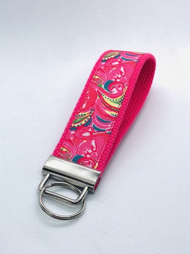 Portachiavi realizzato con nastro in grosgrain, rosa caldo, braccialetto - Foto 2 di 4