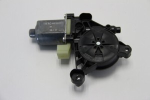 Audi A1 A5 A4 8W Q7 4M R8 4S VW Golf 7 Fensterhebermotor 8W0959801 links rechts