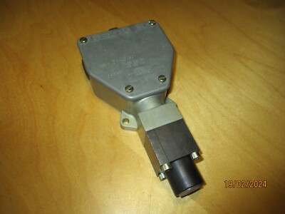 Rexroth HED 1 0A 40 50 A Hydro Electric Pressure Switch NEU