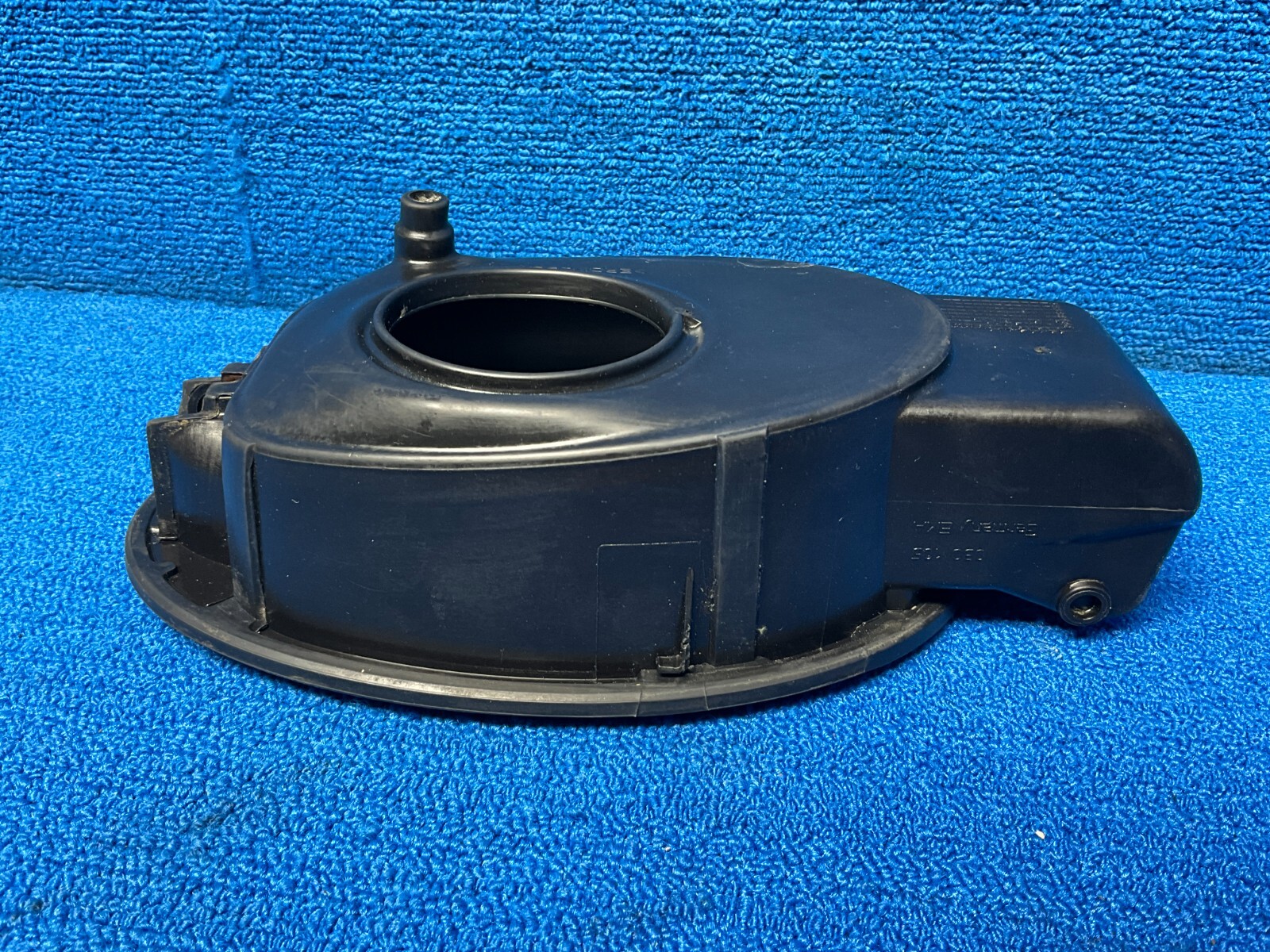 Bentley Continental GT 2007-2010 Fuel door