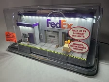 FedEx Freight Building O Gauge Animated Lighted 1/48 Scale Power Supply Included