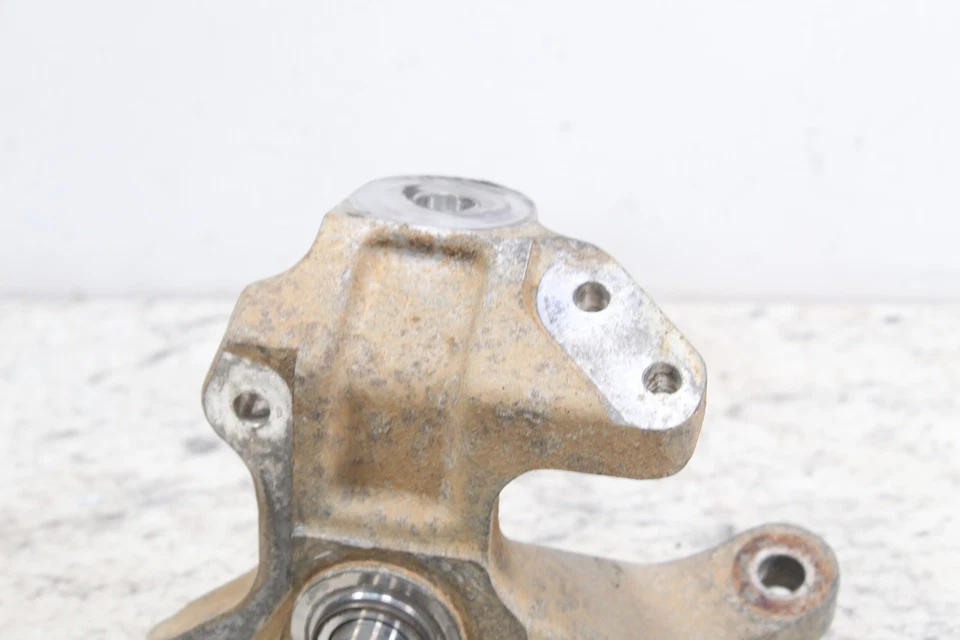 Левый передний шпиндель рулевого управления 2000 BOMARDIER CAN-AM DS650 DS 650 709400044 - Изображение 2 из 4