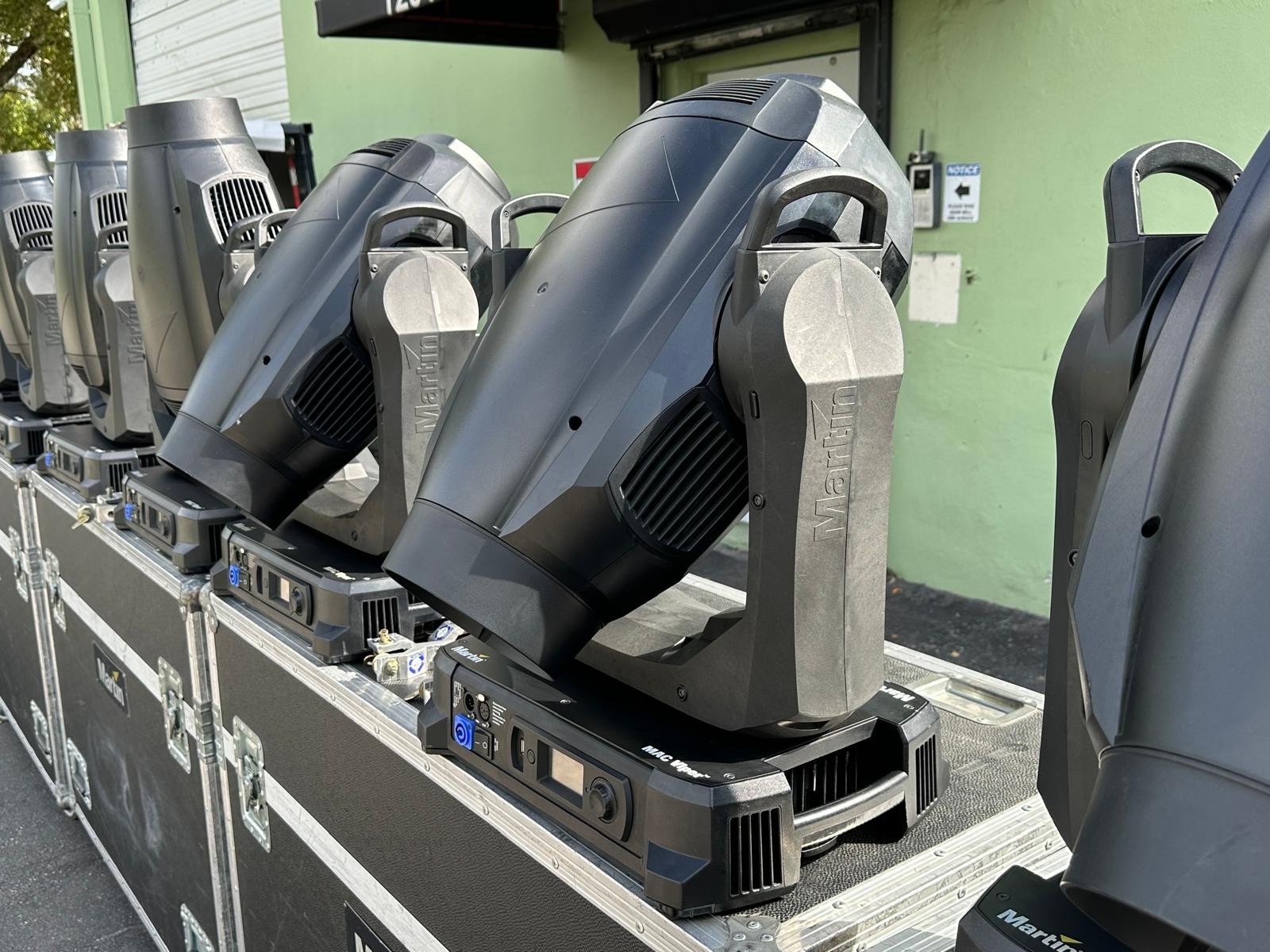 Martin MAC Viper Profile (2 IN A CASE) THS