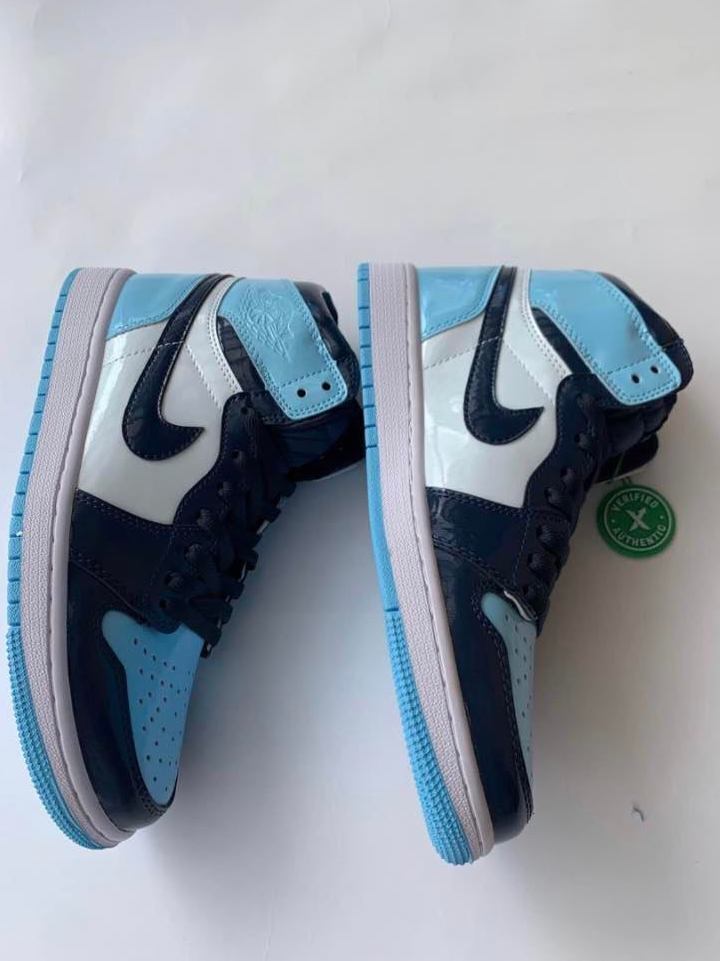 Nike Air Jordan 1 Retro High OG UNC Patent Women's Size 7 Nike Air Jordan 1 Retro High OG UNC Patent Women's Size 7