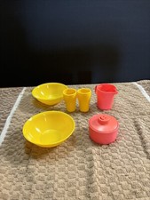 Plastic Pink Toy Pot With Lid,pitcher 2 Yellow Bowls And 2 Glasses