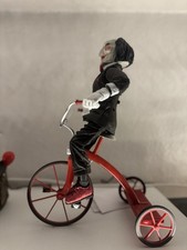 SAW Figur-Puppe**BILLY **Auf Dreirad 12 Zoll Komplett 37cm  Mit Ton In OVP