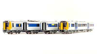 BACHMANN SPUR 00 - 31-030 - CLASS 350/1 DESIRO FOUR CAR EMU APOLLO SILVERLINK