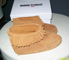 Minnetonka Moccasins Brown Suede Size 5 Toddler Slippers Fringe Bootie w/box