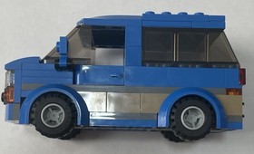 LEGO CITY Van 60117 with 3 Minifigures *Caravan NOT Included*